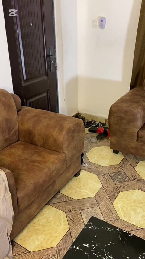 BlackDanie_production: Kocam, onu bırakmamak için buluşmamızı ayarladı