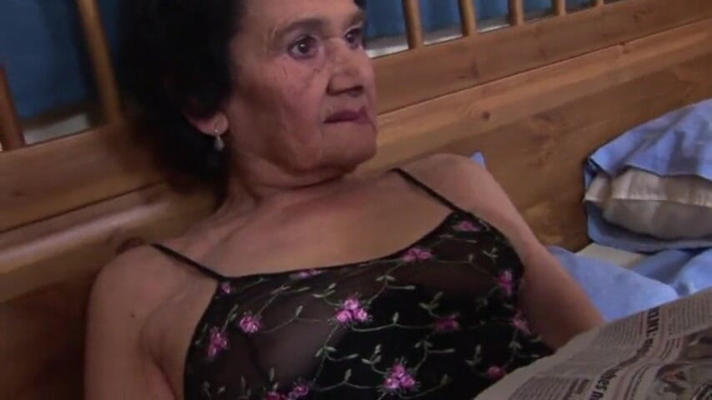 Old PIGS XXX: Granny rediscovers the pleasures of cock