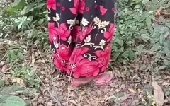 Radish From up the Tree Anal Outdoor Sex Hot Nomita Bhabhi