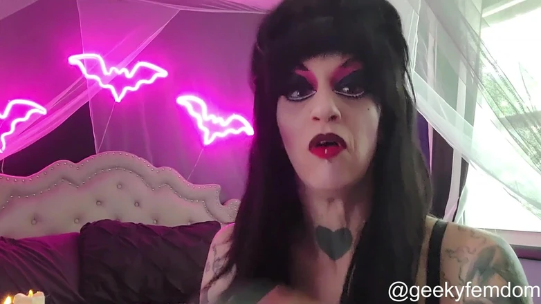 Geeky Femdom: Elvira Coleção de Depravação