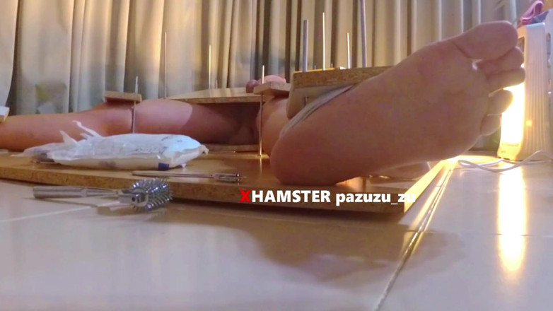 Pazuzu_zu: Femdom pies cosquillas y tormento + paja provocación + orgasmo arruinado