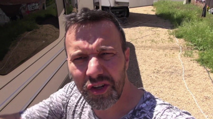 FUCK PARTY XXX and VINTAGE PARTY: O tipă tatuată este futută de un tip clovn