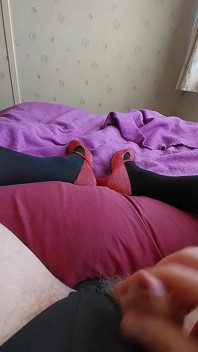 Sissy Cums When Her Pussy Is Plugged
