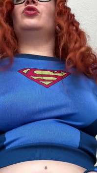 Evil supergirl ki gand ki pooja, land chusaee, nakli land bandhna, aur paavarles suparmain ke lie chehre par viry ki bauchhaar