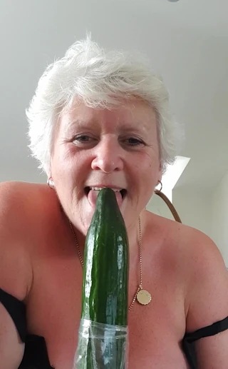 Uk Joolz: Going crazy with a cucumber this afternoon