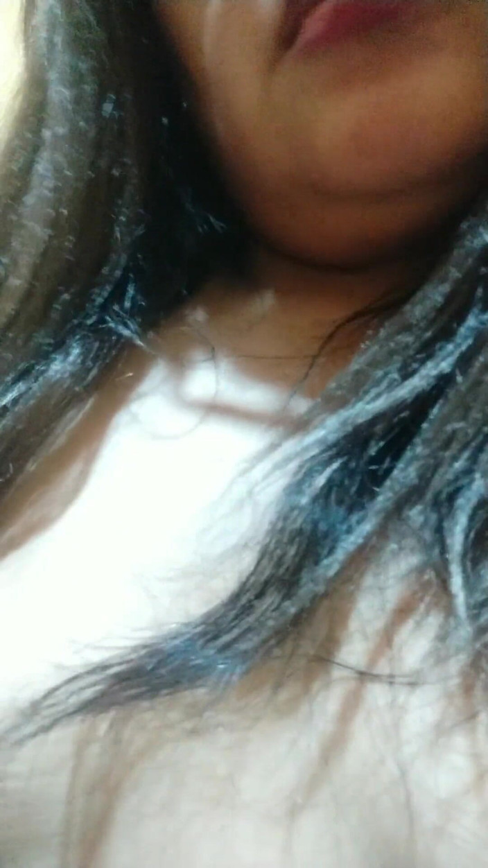 Carla Villalobos: Menghisap batang suami jiran saya