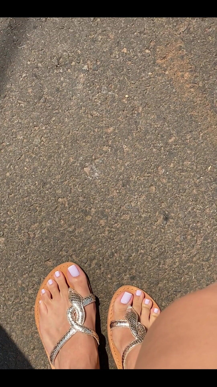 KiffaFeet: Saya dalam cinta untuk kuku Perancis ini