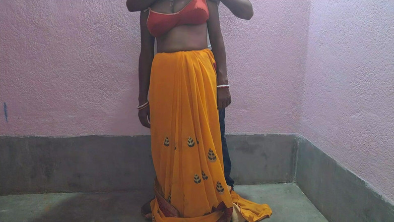 Trilokinath: Après les cours, un prof baise avec une étudiante indienne