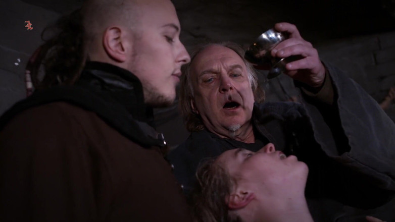 Inquisition and prison world: Zână feroce - o zână dulce din pădure este adusă pentru...