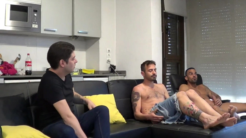 BAREBACK ORGY CLUB: Bareback orgy with Damien crosseand his friends