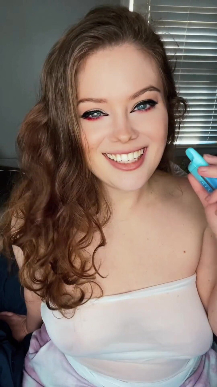 Youdreamgirl123: Tu nueva vida como mi mariquita de uso gratuito