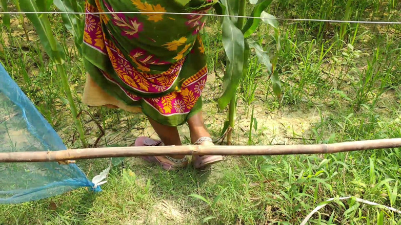 Dogrupali69: All'aperto il mio giovane caldo india e io