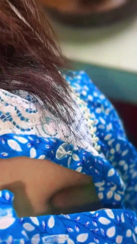 Indiana quente tia fodida por vizinho quando ela estava cozinhando na cozinha de manhã enquanto tio não em casa