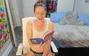 Nadia Foxx: Histéricamente leyendo Harry Potter mientras está sentado en un vibrador...