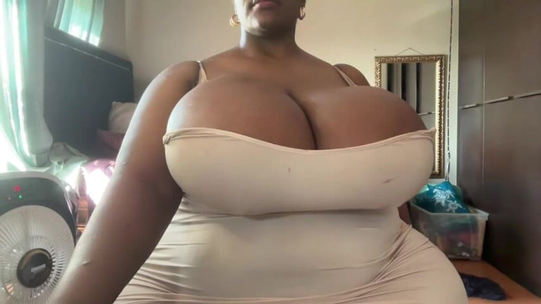 Legendary Booty Overdose: Chupa mis tetas lactantes secas