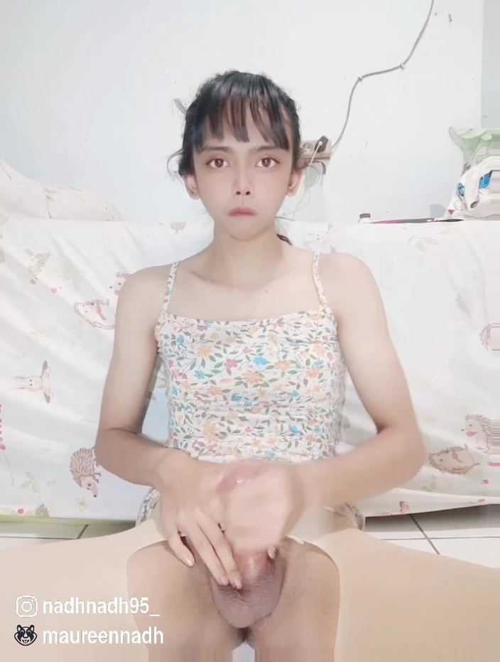 MaureenNadh: 初めてのご自身の絶頂を味わう。手コキとダブルイキ