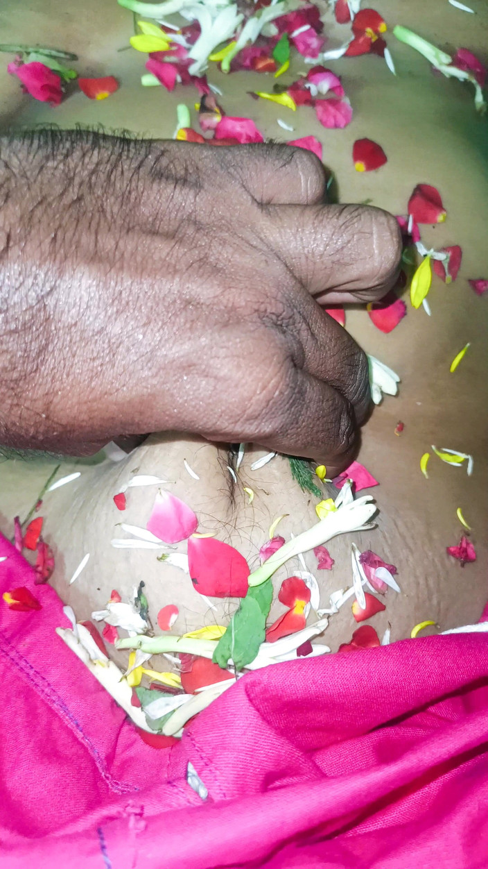 Inba: Married Couple Enjoying Romance in Flower Bed