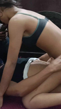 Zwei stiefbrüder xxx ficken heiße stiefschwester zusammen - desi indischer dreier