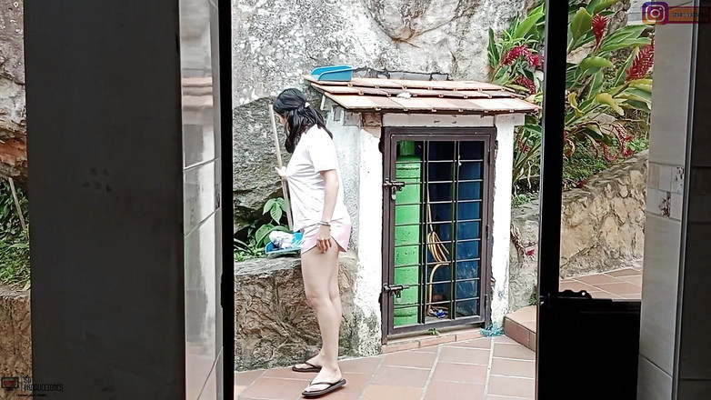 Vayolet: Мачехе с большой задницей трахает ее киску извращенный кримпай от пасынка - порно на испанском