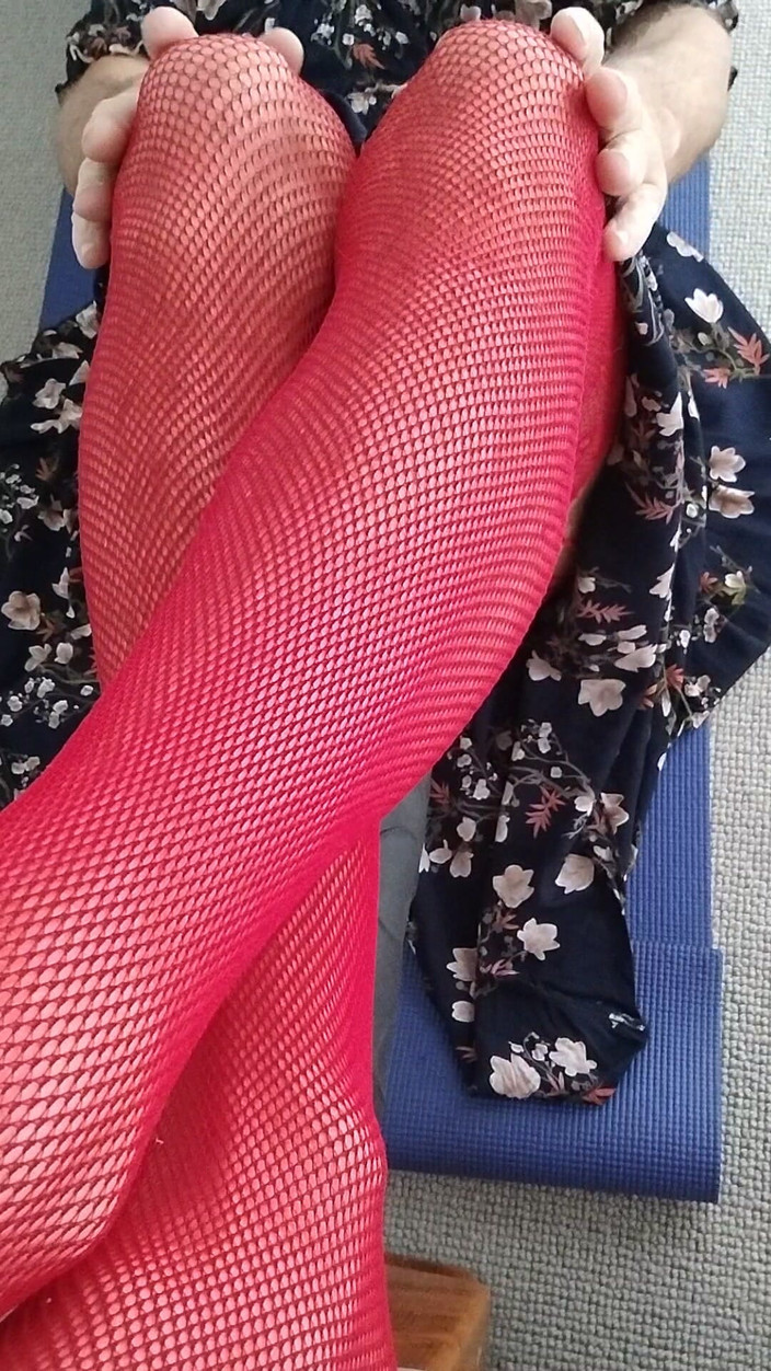 dragontrainer5: Crossdresser zdejmuje sukienkę, aby ujawnić niespodziankę