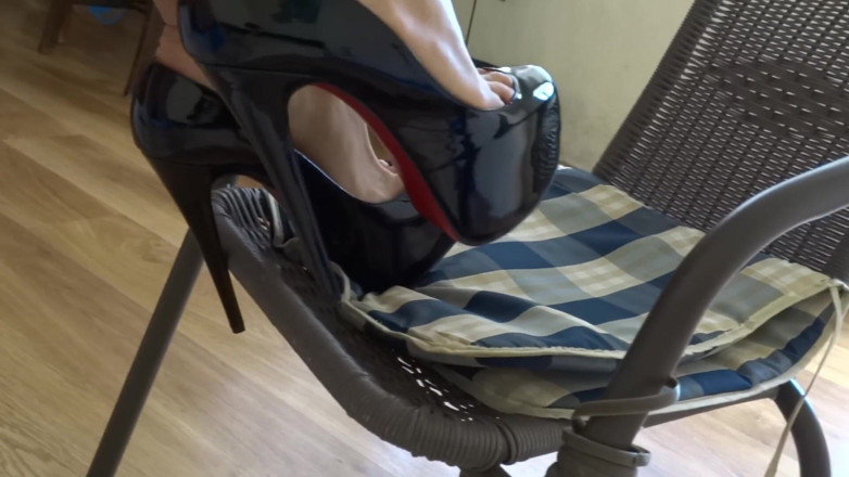 Monica Crush: Hraní s mými sexy vysokými podpatky