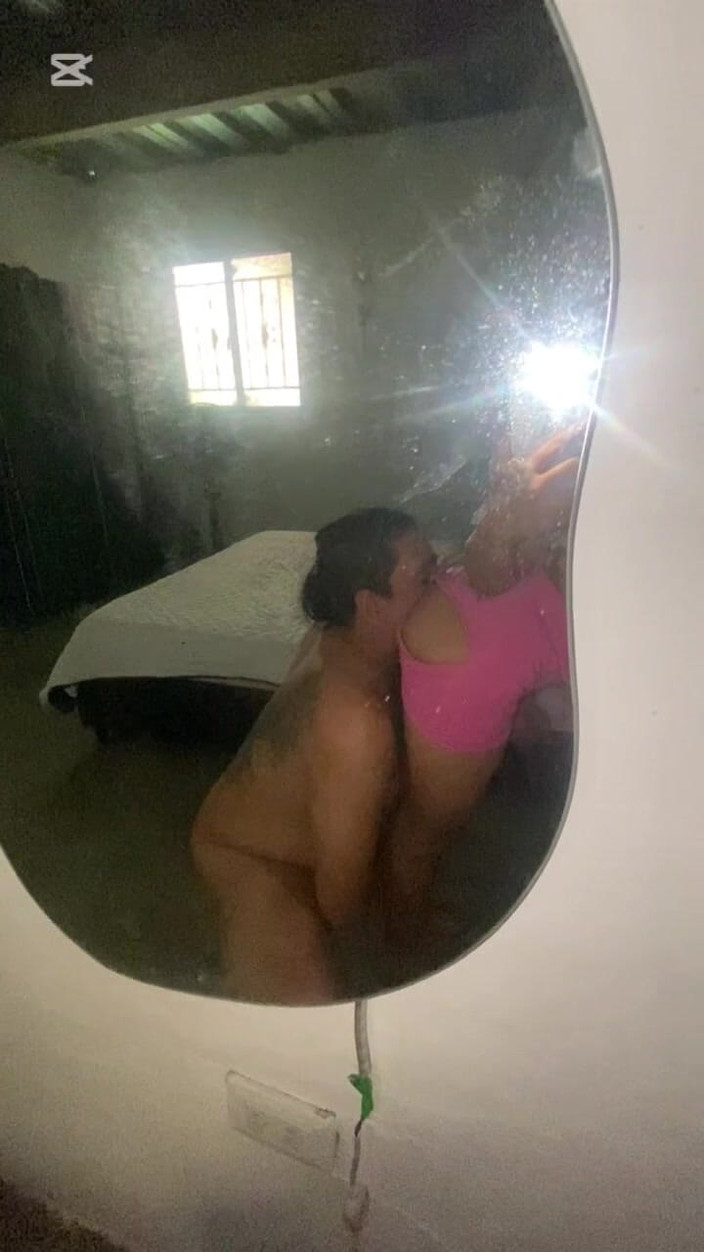 SweetPower6: Donutil mě mu sát zadek, aby mě takhle pustil do...