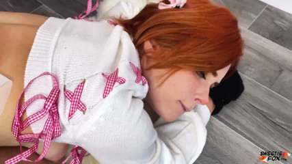 Sweetie Fox: Сексуальна руда глибоко заглотує і трахається раком - рольова гра