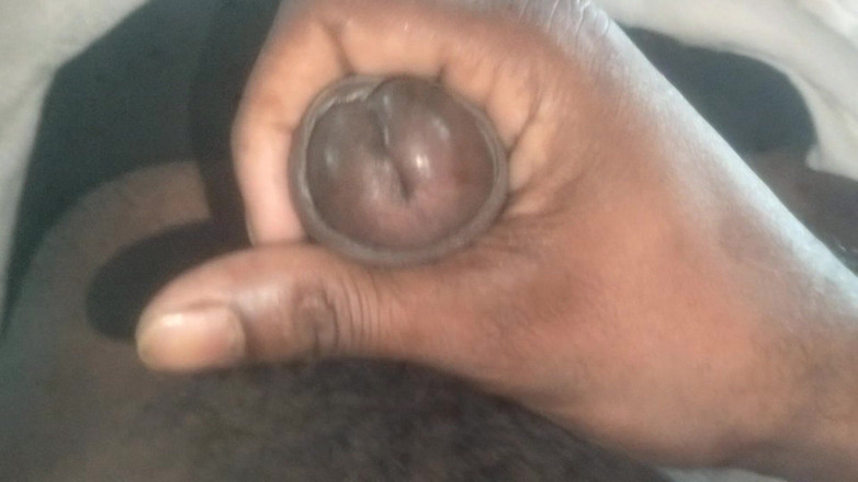 DesiDarkArt: Rekaman seks tante seksi lagi asik ngocok kontol cowok desa