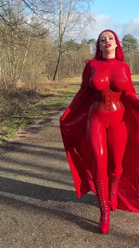 Lateks süper kahraman bayan fetilicious