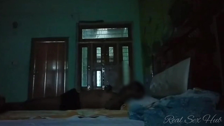 Real sex hub: Indická služka ve skutečném obchodě podvádí sex s majitelem v...