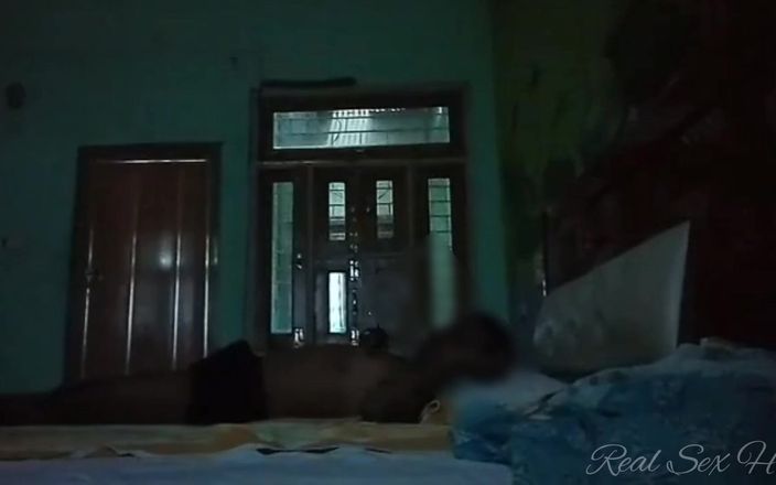Real sex hub: Mucama de tienda india real engañando sexo con dueño en...