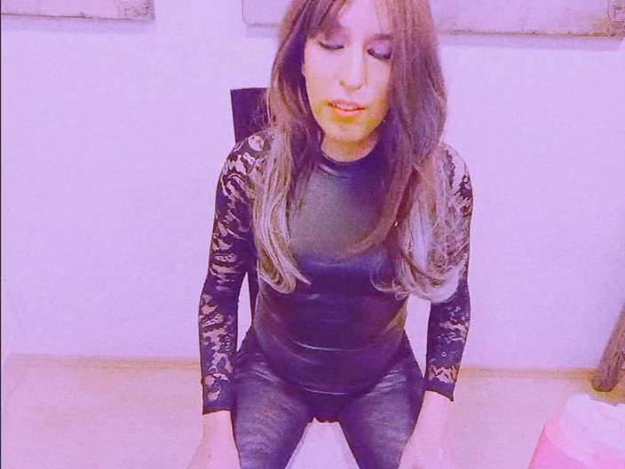 Tammy sissy slave: Sissy Crossdresser Masturbating