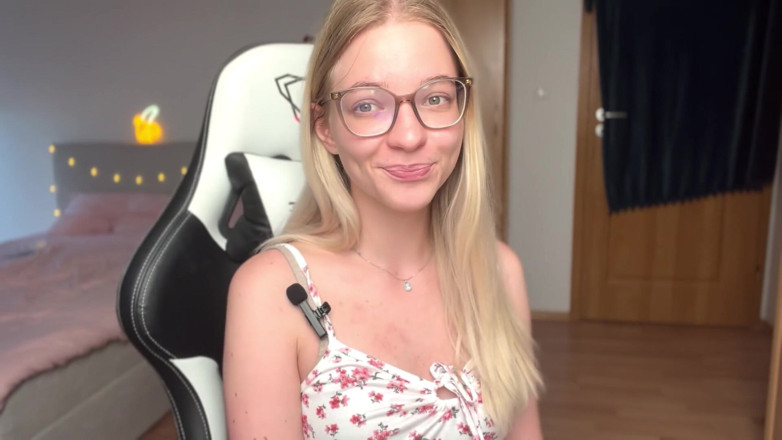 Goddess_Bella_Rae: 4 Schritte zur Handhabung einer Sklaven-Domina