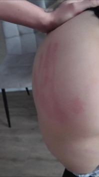 Ženský Orgasmus Sex Roztomilá Nadržená Holka Lízání Kundičky Kouření Cowgirl Jízda Na Velkém Čůrákovi Výstřik POV Alina Sins