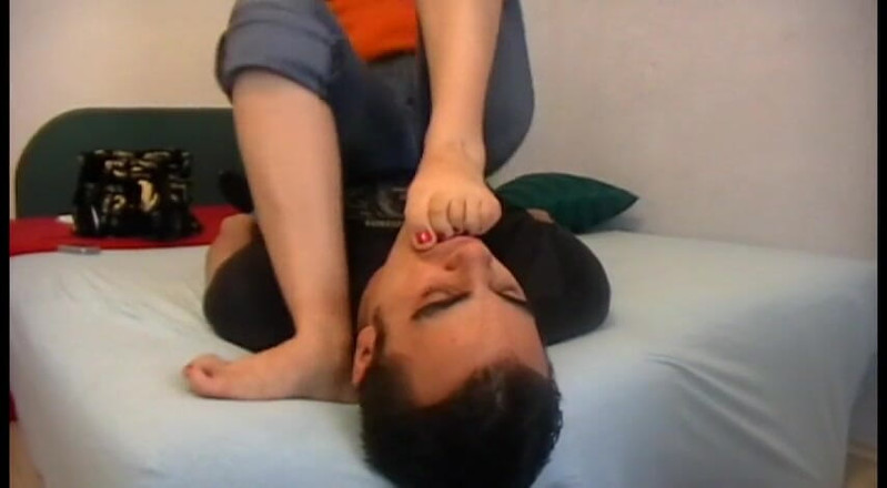 Foot Girls: 발 숭배 24 치료