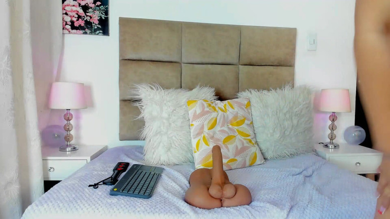 Ashley Curvy: Cô Muốn Tôi Lúc Này Tệ Đến Thế Nào