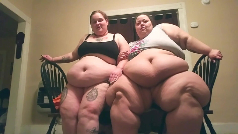 Full Weight Productions: Queen Nora introduces Princess Lizzy to board squashing