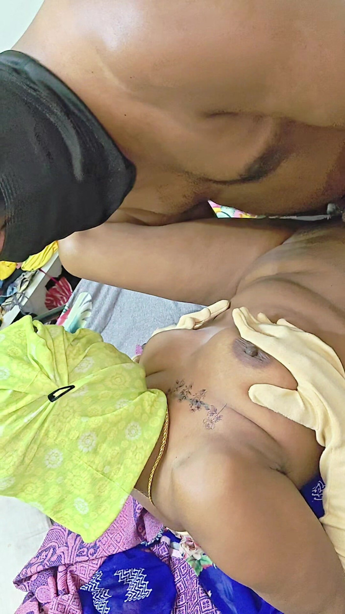 Thesana: नौकरानी और मालिक