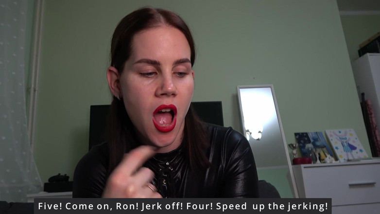 Anna Sky: Heiße Herrin Anna Demütigt Und Dominiert