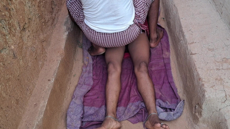 Trilokinath: Indian Bhabhi Playing Outside