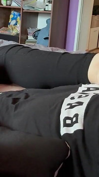 Amateur Duitse Vrouw Aftrekken Cumshot Voeten Ruiken