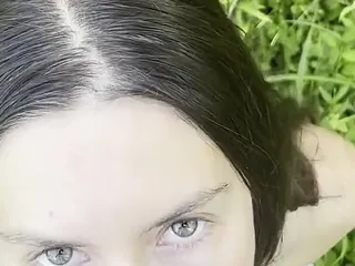 GoldTeachers: Quick Outdoor Blowjob