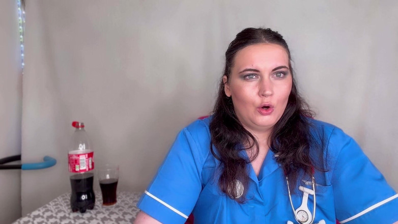 MissFFW: Sjuksköterska ffw har fizzy drink och burping