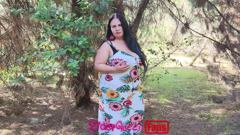 Riderqueen BBW Step Mom Latina Ebony: Riderqueens: video untuk penggemar di luar ruangan