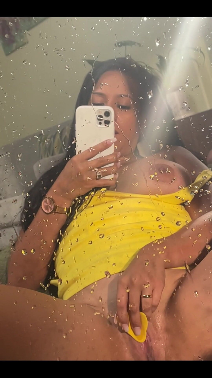 Jolla PR: Apabila Cermin Dapat Cara Saya Memancut