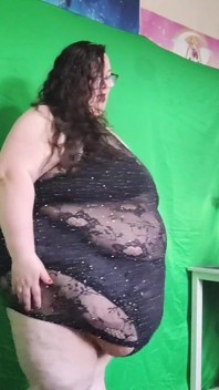 SSBBW Sensual Movements and Strip