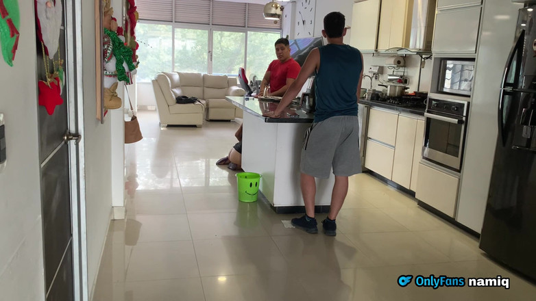 Rorono4zhot: Vợ tôi lừa dối tôi với người bạn thân nhất...