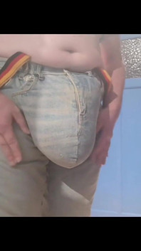 Extrem große jeans, ausbeulen von handgefertigten jeans