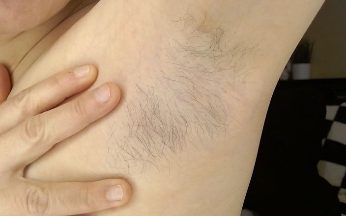 Abby Anna: Suave pelo largo de la axila acariciado