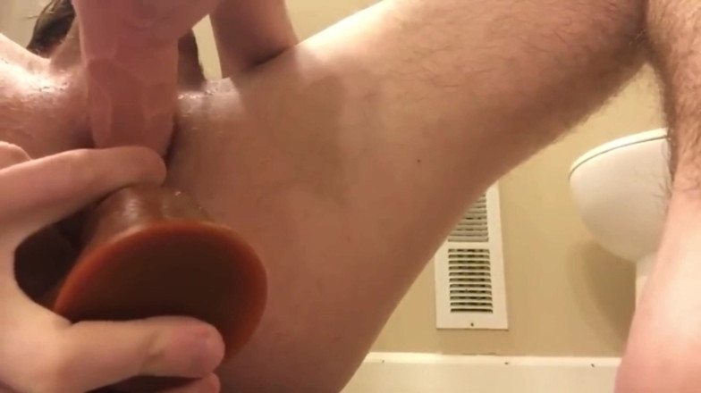 Bottomfemboi: Double pénétration pour vous
